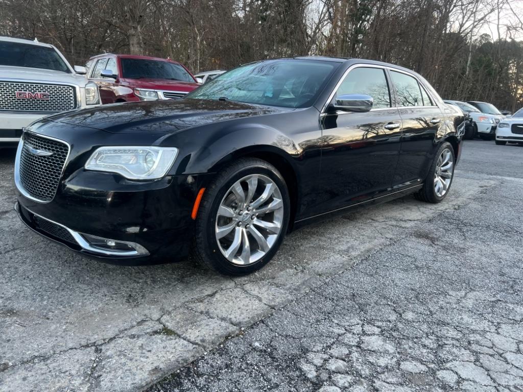 2018 Chrysler 300 Limited's photo