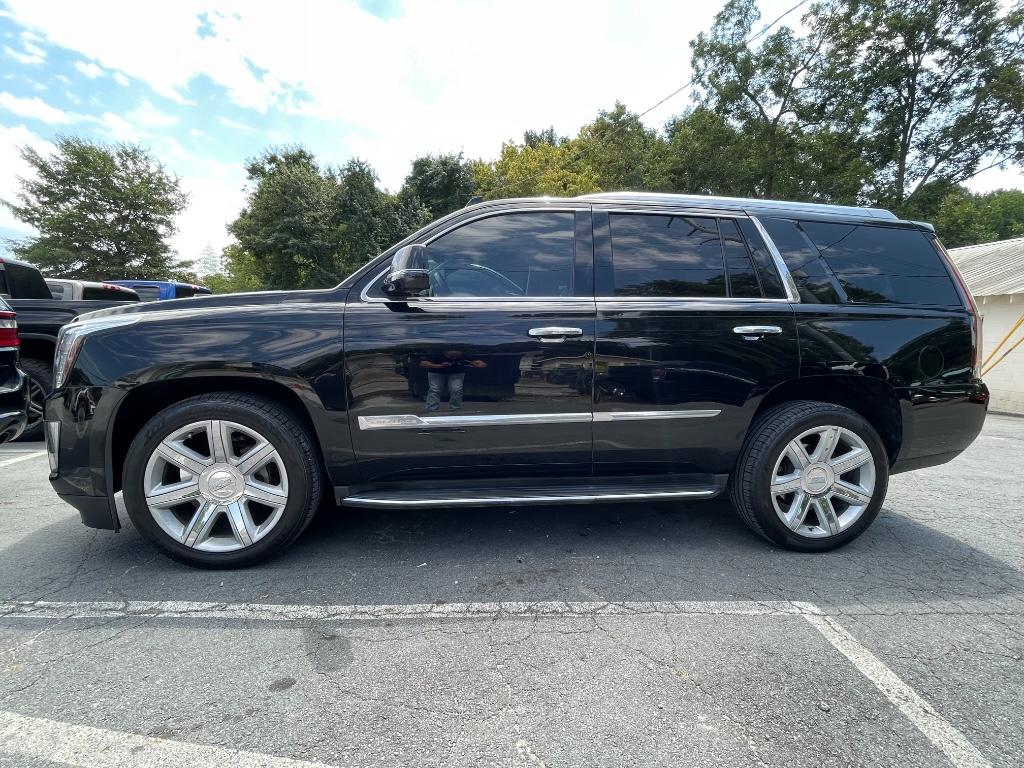 2016 Cadillac Escalade Luxury's photo