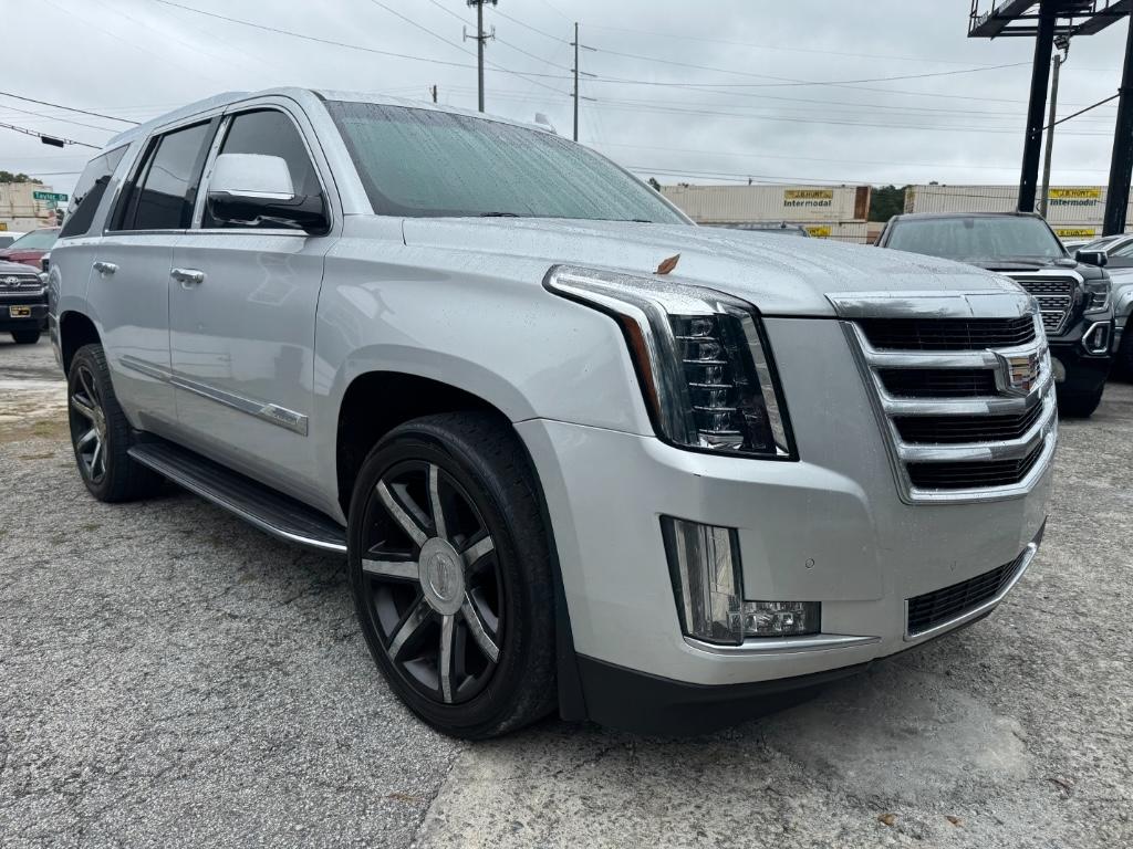 2015 Cadillac Escalade Luxury's photo