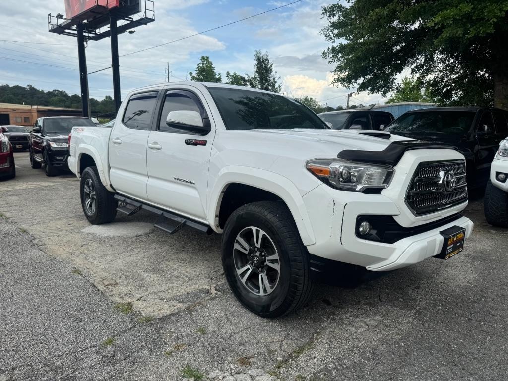 2016 Toyota Tacoma TRD Sport Double Cab 4x4 V6 M/T SB's photo